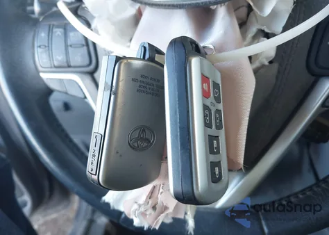 2019 Toyota Sienna Xle 8 Passenger z USA, uszkodzony, nr VIN 5TDYZ3DC9KS996722